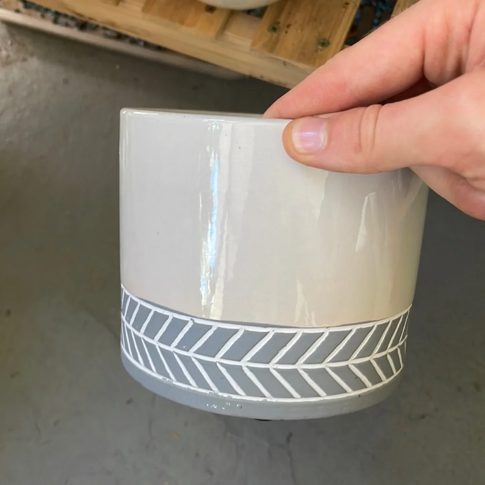 Herring bone indoor pot - Picture 2 of 3